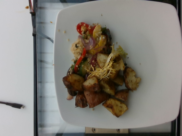 A measured Nutrition5k meal of potatoes and quinoa